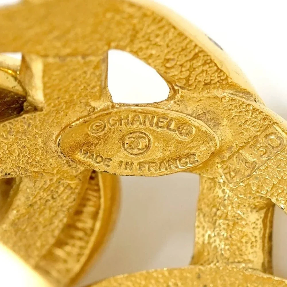 CHANEL CC Logo Round Bangle Bracelet 8.2" Gold Tone Auth w/Box w11581 - Picture 4 of 5